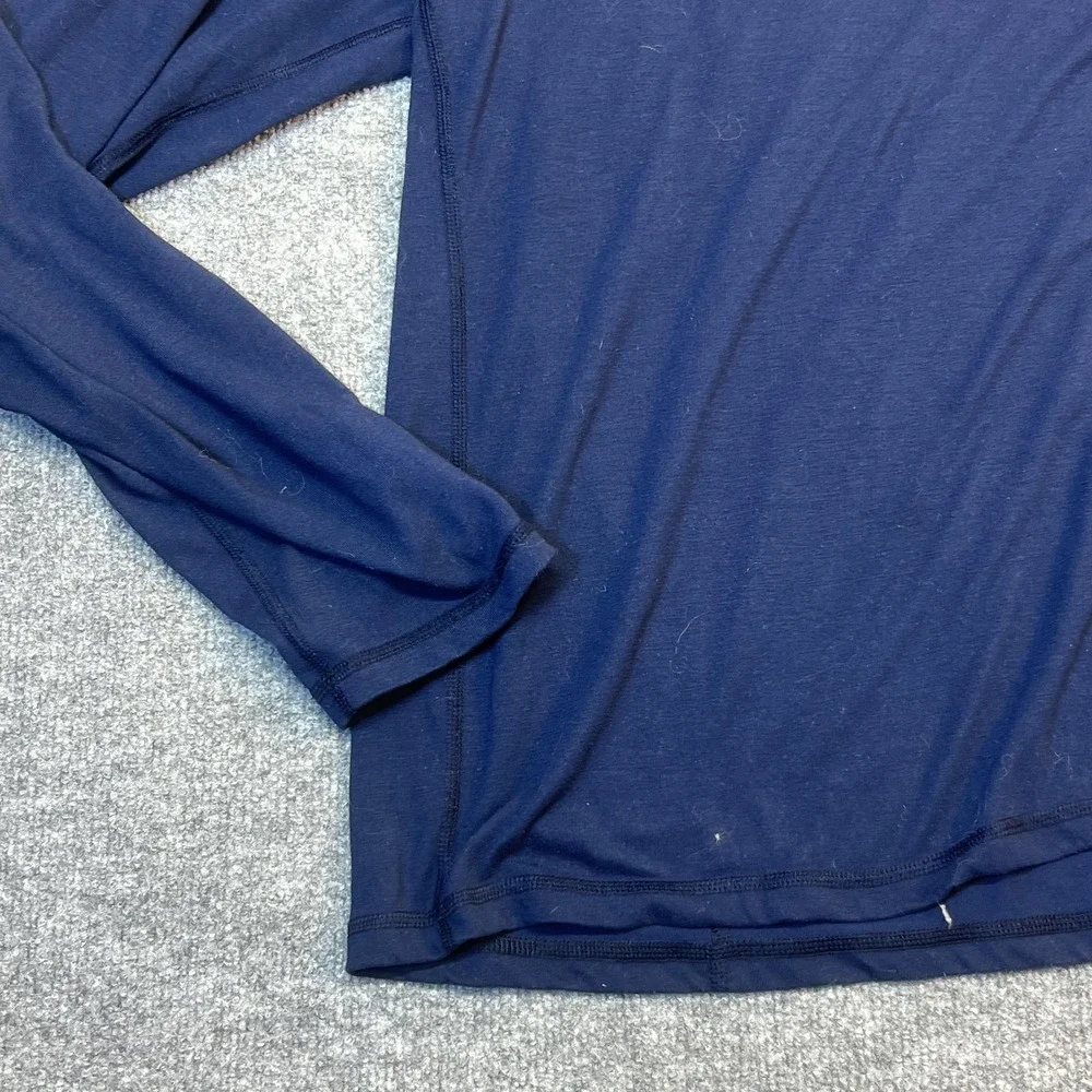 The North Face Shirt Mens Large Blue Long Sleeve Lightweight Base Layer Tee